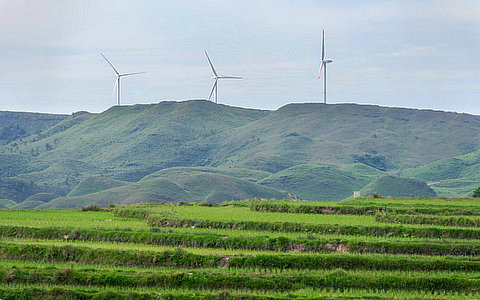 福建:支持具备条件的园区企业利用自有土地和建筑物建设分散式风电项目 福建:支持具备条件的园区企业利用自有土地和建筑物建设分散式风电项目