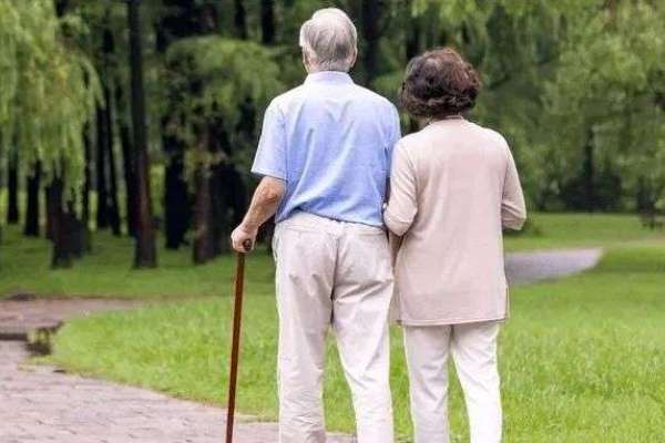 《关于发展银发经济增进老年人福祉的意见》解读 《关于发展银发经济增进老年人福祉的意见》解读