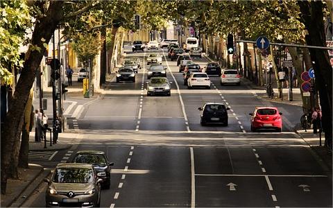 陕西延安：加快公共停车场等重点区域充电设施建设，拉动新能源汽车消费增长