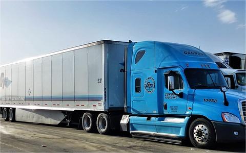 中国半挂牵引车行业研究