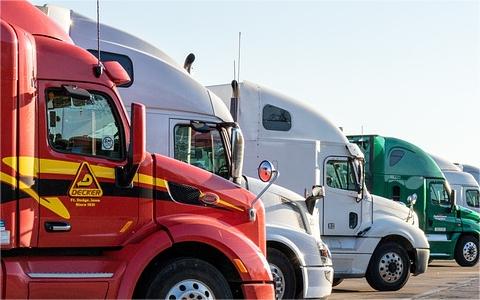 2024年全球及中国半挂牵引车行业现状及前景调研报告