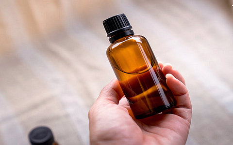 全球及中国2型白精油市场调研及投资前景分析调研报告 2024