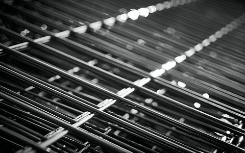 美国铝业Q4营收同比增长34%，同比扭亏为盈