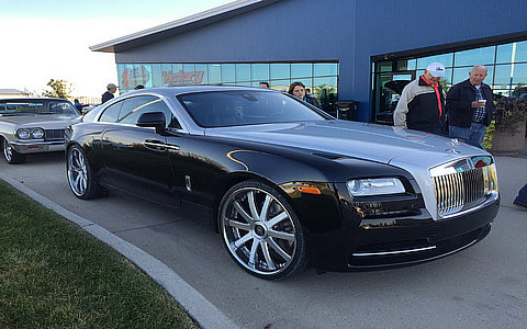 鸿蒙智行:尊界S800上市7天大定达3600台 鸿蒙智行:尊界S800上市7天大定达3600台